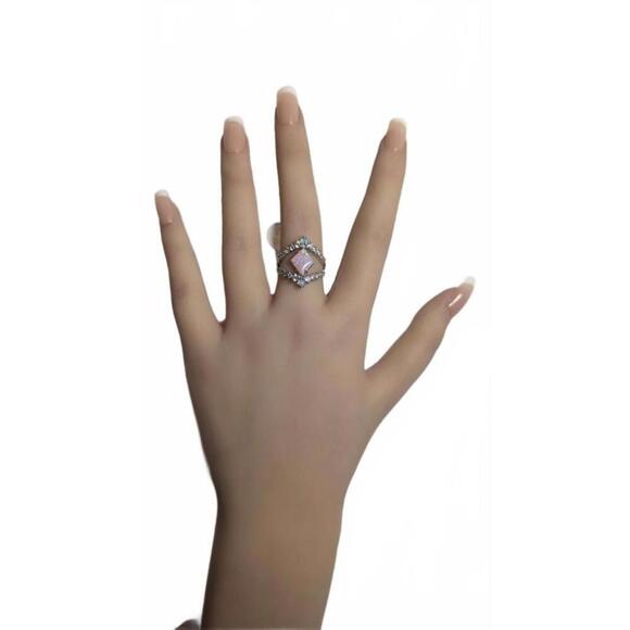 Stylish Vintage Opal Ring with Crystal Accents Size 7 - Picture 2 of 9